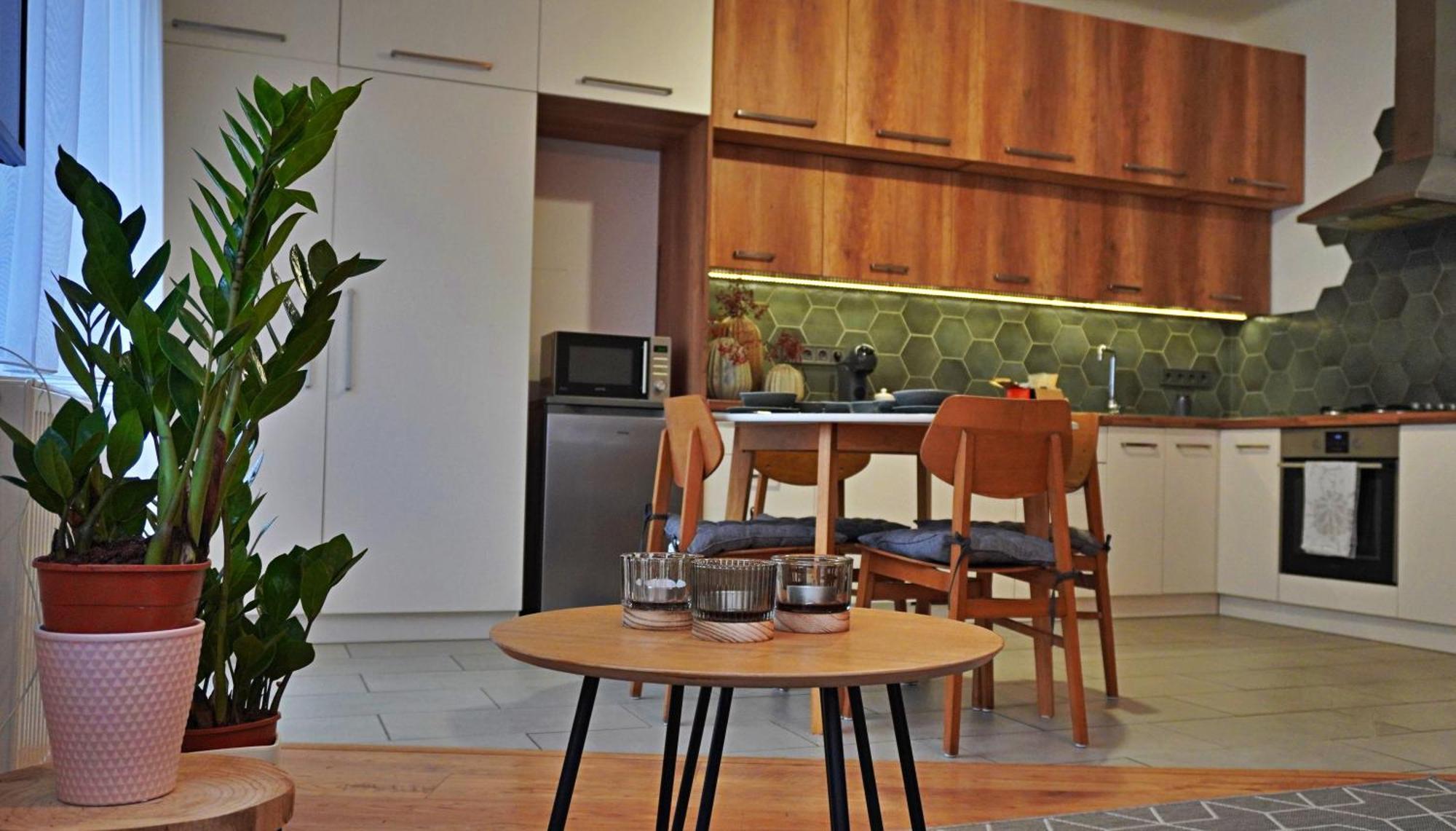 Foter Apartman Kiskunhalas Exterior photo